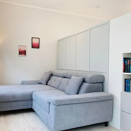 Apartment Studioimodernizentrumiwlaniparkplatzidisneyplus
