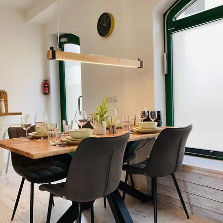 Studioimodernizentrumiwlaniparkplatzidisneyplus Apartman *