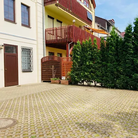 Studioimodernizentrumiwlaniparkplatzidisneyplus Apartment Lubben