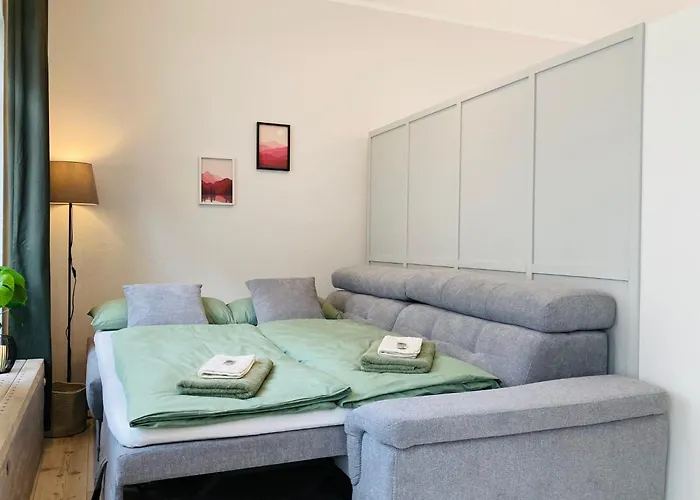 Studioimodernizentrumiwlaniparkplatzidisneyplus * Lübben